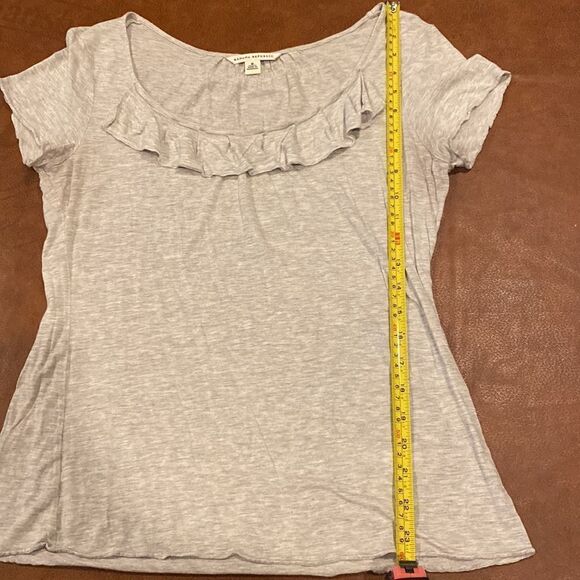 Banana Republic Women’s Short Sleeve Tshirt Ruffle Size Medium VGUC - Picture 8 of 8